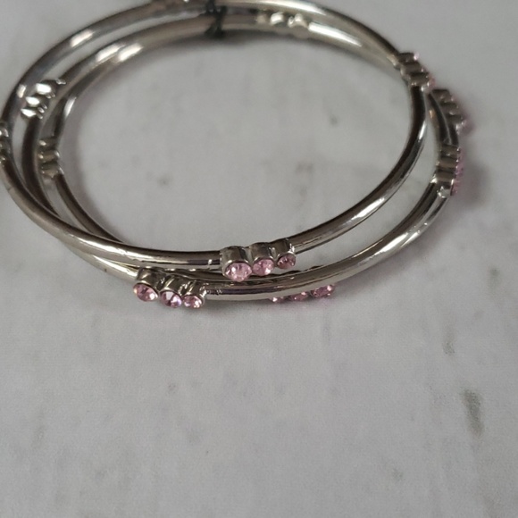 Jewelry - 3pc pink and silver bangle bracelets